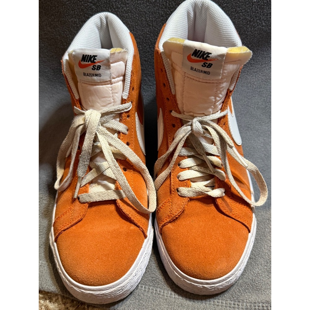 Nike SB Zoom Blazer Mid Orange Suede Skate Shoes 864349-800 Womens 9 Mens 7.5
